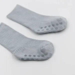 Bamboom 3PC Σε GIFT BOX Αντιολισθητικές Κάλτσες Light Blue 6-12μηνών Bamboom 3PC Σε GIFT BOX Αντιολισθητικές Κάλτσες Light Blue 6-12μηνών