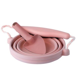 Scrunch Σετ Πτυσσόμενο κουβαδάκι με φτυαράκι ''Dusty Rose'' Scrunch Σετ Πτυσσόμενο κουβαδάκι με φτυαράκι ''Dusty Rose''