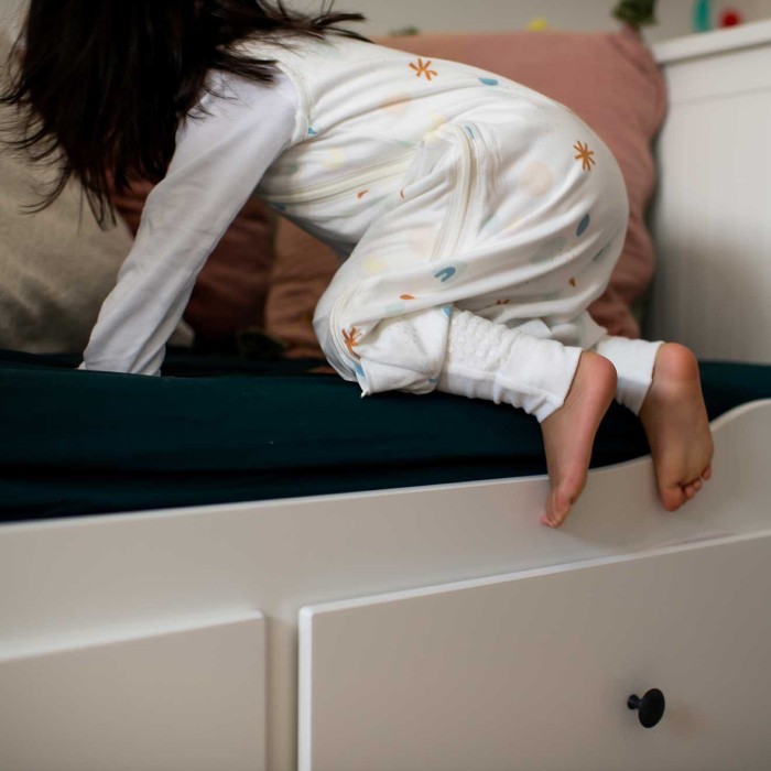 Grobag Steppee / Υπνόσακος Φθινοπωρινός 1 tog (θερμοκρασίες 20-24°C) 18-36 μηνών Ουράνιο Τόξο