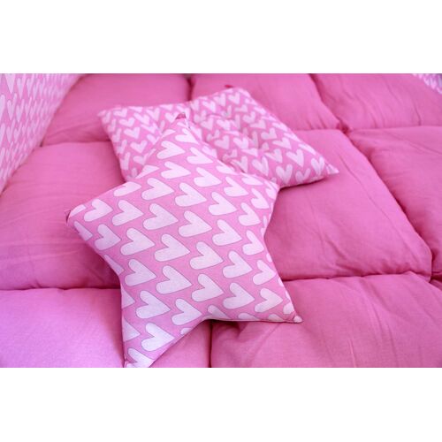 BabyBliss: Μεγάλη υφασμάτινη σκηνή με παχύ στρώμα και 2 μαξιλαράκια "Follow Your Heart" BabyBliss: Μεγάλη υφασμάτινη σκηνή με παχύ στρώμα και 2 μαξιλαράκια "Follow Your Heart"