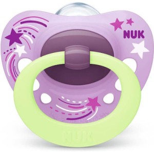 Nuk Signature Night Πιπίλα Σιλικόνης Αστεράκια Μωβ 0-6m Nuk Signature Night Πιπίλα Σιλικόνης Αστεράκια Μωβ 0-6m