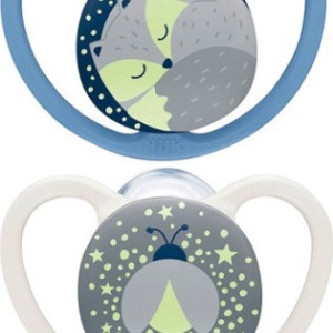 Nuk Space Night Πιπίλα Σιλικόνης Γατούλα Μέλισσα Μπλέ 0-6m 2τμχ Nuk Space Night Πιπίλα Σιλικόνης Γατούλα Μέλισσα Μπλέ 0-6m 2τμχ