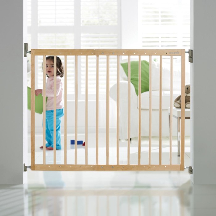Πορτάκι Ασφαλείας Προεκτεινόμενο Wooden WF Gate Munchkin Πορτάκι Ασφαλείας Προεκτεινόμενο Wooden WF Gate Munchkin