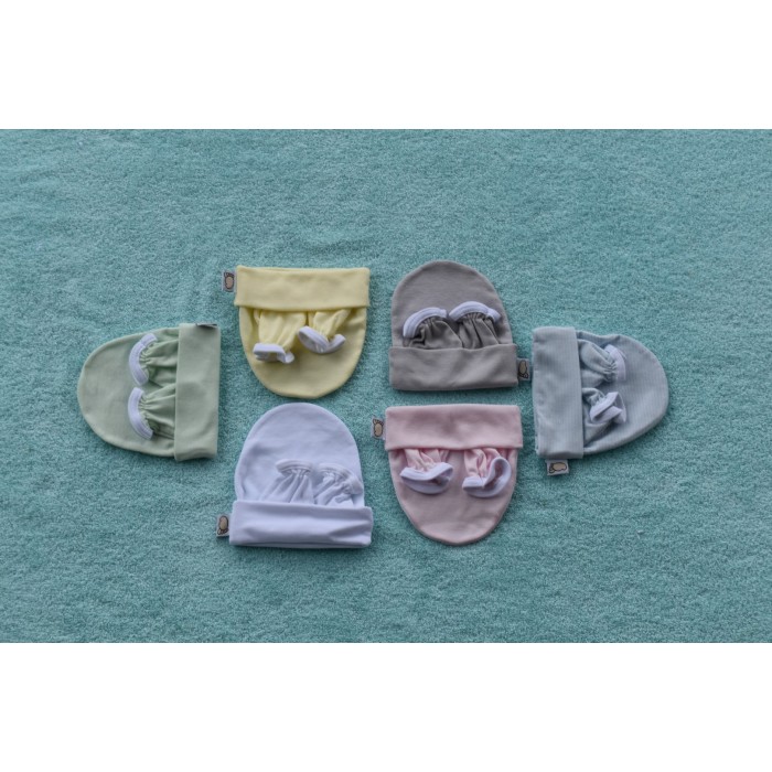 Σετ Βρεφικό Σκουφάκι Και Γάντια Βαμβακερά Λευκό Figlio Bino