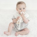 Σόφι Η Καμηλοπάρδαλη Το Πρώτο Παιχνίδι Του Μωρού Που Διεγείρει ΄Ολες Του Τις Αισθήσεις Σόφι Η Καμηλοπάρδαλη Το Πρώτο Παιχνίδι Του Μωρού Που Διεγείρει ΄Ολες Του Τις Αισθήσεις