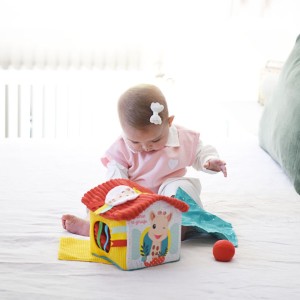 Σόφι Καμηλοπάρδαλη Το Σπιτάκι Των Ανακαλύψεων