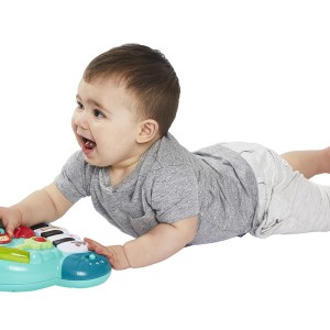 Σόφι Καμηλοπάρδαλη "Παίζω πιάνο" Σόφι Καμηλοπάρδαλη "Παίζω πιάνο"