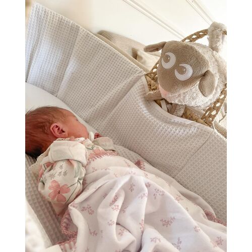 Deluxe Ewan Το Προβατάκι Μπεζ : Βοήθημα Ύπνου Με Αισθητήρα Κλάματος Και Φως