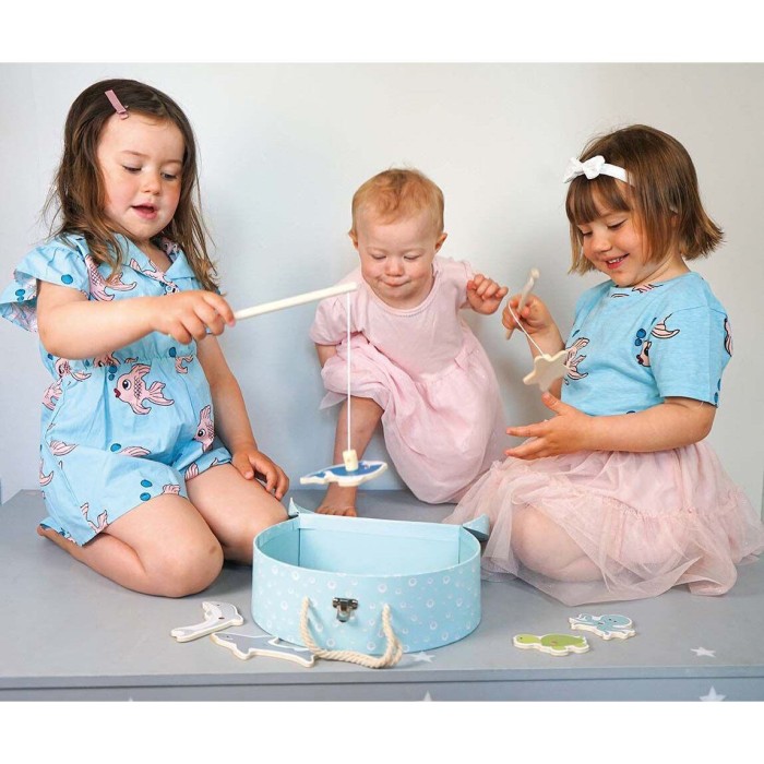 Ξύλινο Βαλιτσάκι Με Σύνεργα Ψαρέματος & Μαγνήτη Jabadabado Ξύλινο Βαλιτσάκι Με Σύνεργα Ψαρέματος & Μαγνήτη Jabadabado