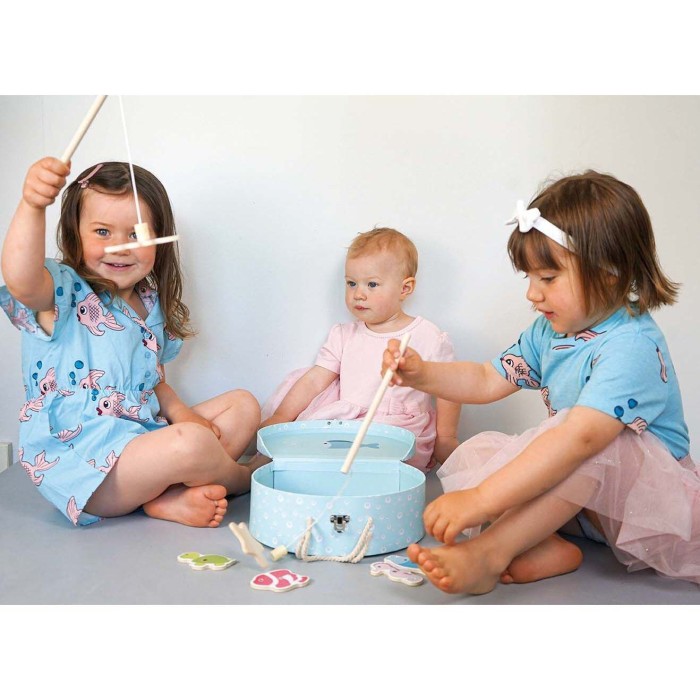 Ξύλινο Βαλιτσάκι Με Σύνεργα Ψαρέματος & Μαγνήτη Jabadabado Ξύλινο Βαλιτσάκι Με Σύνεργα Ψαρέματος & Μαγνήτη Jabadabado